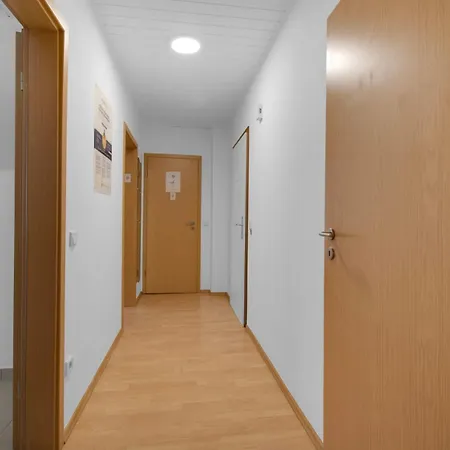 Mit Balkon In Apartament *