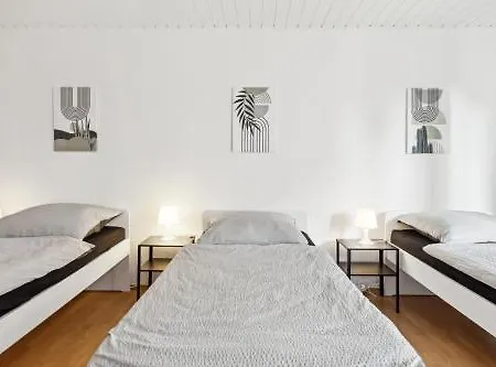 Apartament Mit Balkon In *